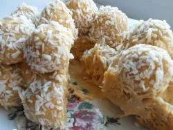 Торт з кукурудзяних паличок (варене згущене молоко банку) Торт з кукурудзяних паличок