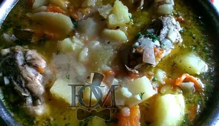 Тушкована картопелька з куркою і сиром бурштин, для наших чоловіків (куркою) Тушкована картопелька з куркою і сиром бурштин, для наших чоловіків