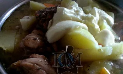 Тушкована картопелька з куркою і сиром бурштин, для наших чоловіків (бурштин) Тушкована картопелька з куркою і сиром бурштин, для наших чоловіків