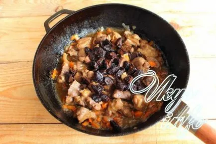 Тушковане м'ясо з чорносливом рецепт з фото (рецепт) Тушковане м'ясо з чорносливом рецепт з фото