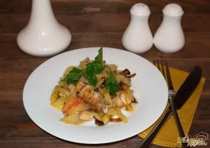 Тушкована картопля з куркою, помідорами і сиром - домашні рецепти - поради - дієти і багато іншого (півкільцями) Тушкована картопля з куркою, помідорами і сиром - домашні рецепти - поради - дієти і багато іншого