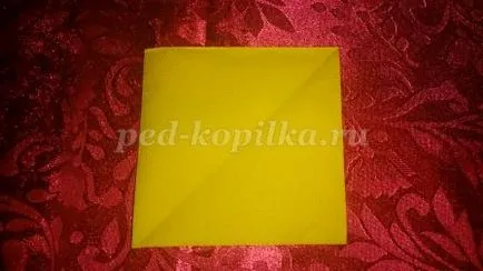 Ваза лотос з паперових серветок своїми руками в подарунок до 8 березня (лотос) Ваза лотос з паперових серветок своїми руками в подарунок до 8 березня