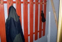 Вішак в передпокій своїми руками на якій висоті вішати, як зробити, фото оригінальних стоячих (руками) Вішак в передпокій своїми руками на якій висоті вішати, як зробити, фото оригінальних стоячих