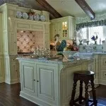 Французький стиль на кухні практичність і витонченість