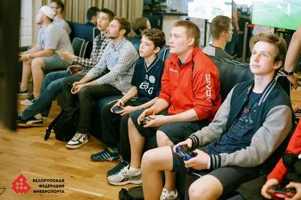 Хокей і футбол підтримали белоукраінскій кіберспорт (Екшен Історична скачували Грати) Хокей і футбол підтримали белоукраінскій кіберспорт