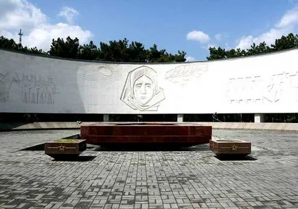 Пагорб слави у Ялті - опис, фото, карта (пагорб) Пагорб слави у Ялті - опис, фото, карта
