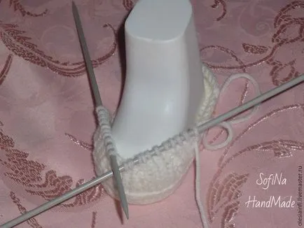 В'яжемо пінетки для малюків - ярмарок майстрів - ручна робота, handmade (для хрещення) В'яжемо пінетки для малюків - ярмарок майстрів - ручна робота, handmade