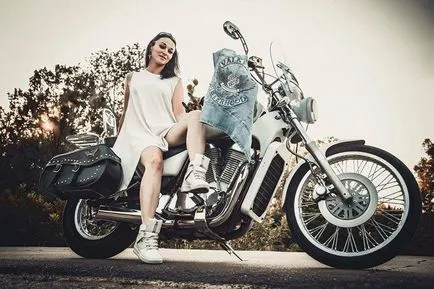 Жіночий мото-клуб - це доля! She - moto (moto) Жіночий мото-клуб - це доля! She - moto