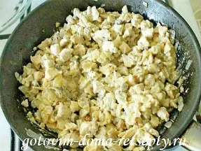 Жульєн з грибами і куркою в булочках (готуємо вдома з фото) Жульєн з грибами і куркою в булочках