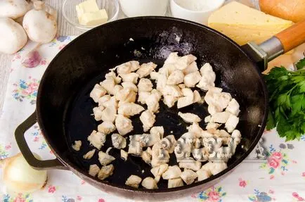 Жульєн в булочці з куркою і грибами - рецепт з фото (жульєн в булочках з куркою і грибами) Жульєн в булочці з куркою і грибами - рецепт з фото