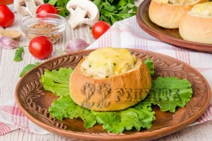 Жульєн в булочці з куркою і грибами - рецепт з фото (куркою) Жульєн в булочці з куркою і грибами - рецепт з фото