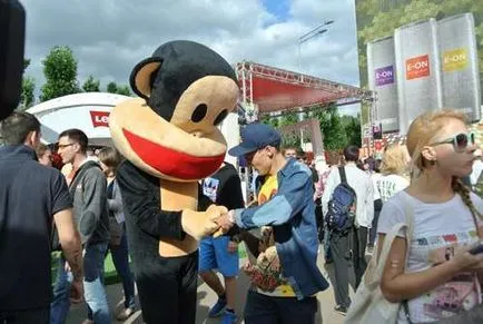 Знаменитий paul frank і його логотип - мавпочка Джуліус (Джуліус) Знаменитий paul frank і його логотип - мавпочка Джуліус