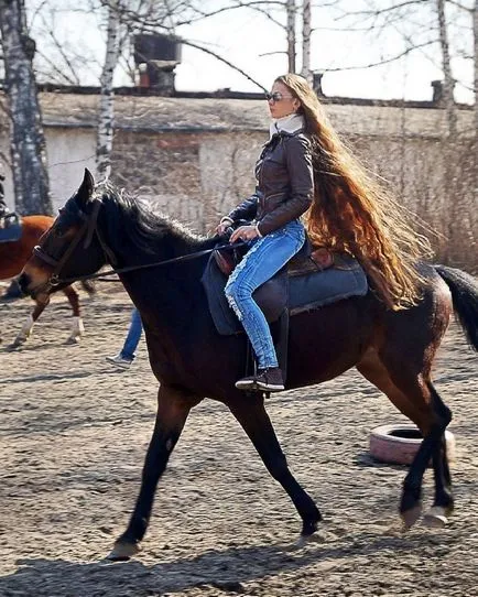 Жива рапунцель фото дівчини з неймовірно довгим волоссям підкорили соцмережі (рапунцель) Жива рапунцель фото дівчини з неймовірно довгим волоссям підкорили соцмережі
