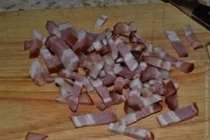 Ароматна картопля з цибулею і беконом (цибулею) Ароматна картопля з цибулею і беконом