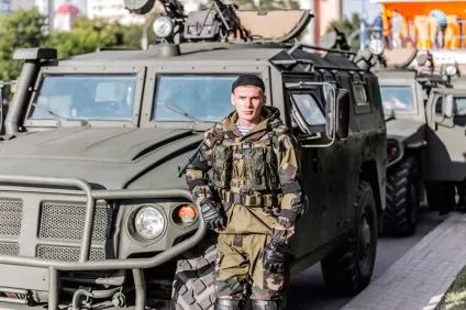 Армія - школа життя суворого режиму (навколишнім світом прогинатися) Армія - школа життя суворого режиму