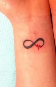 Нескінченність татуювання (значення, ескізи, фото), tattoofotos (жіночі татуювання) Нескінченність татуювання (значення, ескізи, фото), tattoofotos