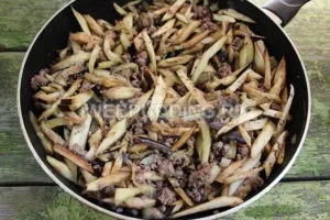 Баклажани з фаршем на сковороді, як приготувати на (приготувати) Баклажани з фаршем на сковороді, як приготувати на