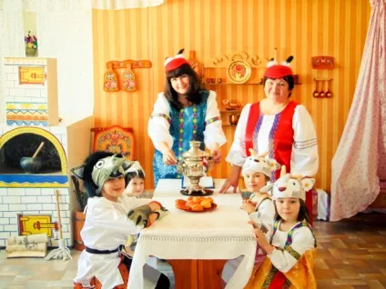 бути мамою