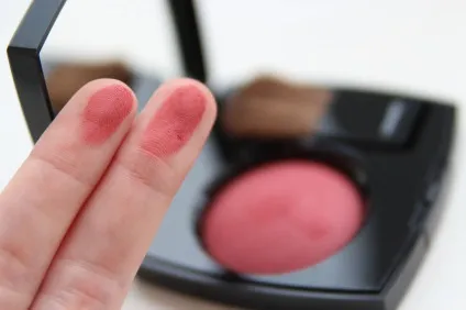 Chanel joues contraste 320 rouge profond, vpencilbox (chanel) Chanel joues contraste 320 rouge profond, vpencilbox