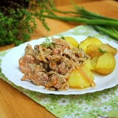 Гриби тушковані в сметані
