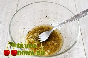 Гомілки індички в рукаві з картоплею, рецепт з фото (рукаві) Гомілки індички в рукаві з картоплею, рецепт з фото