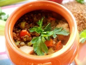 Гречка з куркою в горщиках (гречка) Гречка з куркою в горщиках