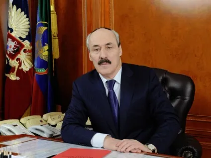 Глава Дагестану Абдулатіпов вважає, що мер Махачкали «працює на себе» - останні новини за (рамазан) Глава Дагестану Абдулатіпов вважає, що мер Махачкали «працює на себе» - останні новини за