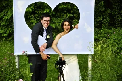 Фотозоні на весілля своїми руками, атрибути, реквізит, бутафорія своїми руками (весілля) Фотозоні на весілля своїми руками, атрибути, реквізит, бутафорія своїми руками