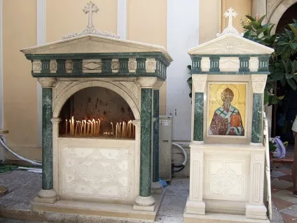 Де живе святитель спиридон, цікаве