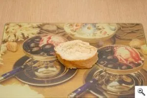 Гарячі бутерброди з куркою запечені в духовці (гарячі бутерброди в духовці) Гарячі бутерброди з куркою запечені в духовці