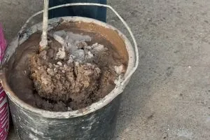 Як класти кахель на підлогу