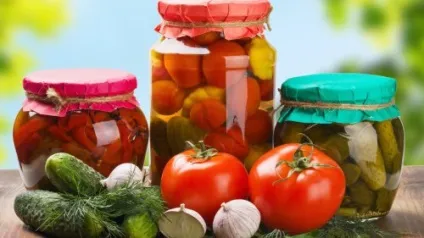 Як маринувати помідори на зиму в банках з оцтом 5 простих рецептів (помідори) Як маринувати помідори на зиму в банках з оцтом 5 простих рецептів