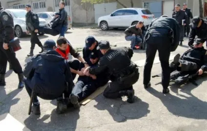 Як навчити поліцейських рятувати життя (перша допомога) Як навчити поліцейських рятувати життя