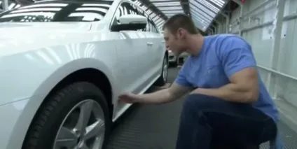 Як роботи збирають volkswagen в сша - як це зроблено (роботи) Як роботи збирають volkswagen в сша - як це зроблено