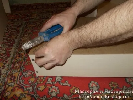Як самостійно зібрати письмовий стіл, «майстрам і майстриням» (стіл) Як самостійно зібрати письмовий стіл, «майстрам і майстриням»
