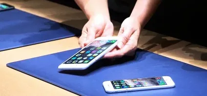 Як управляти iphone, не торкаючись екрану (у цілому екрану) Як управляти iphone, не торкаючись екрану