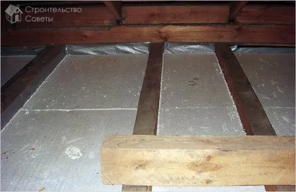 Як утеплити стелю з боку горища - види утеплювачів, їх укладання (схеми) (сторони) Як утеплити стелю з боку горища - види утеплювачів, їх укладання (схеми)