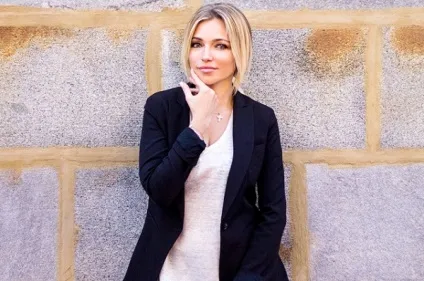 Інна Малікова для про ставлення до пластики, любові до шкідливої їжі і кращих косметичних процедурах, (процедурах) Інна Малікова для про ставлення до пластики, любові до шкідливої їжі і кращих косметичних процедурах,