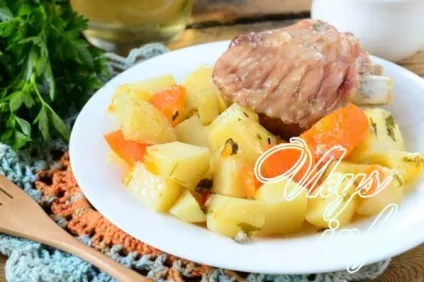 Індичка з картоплею в духовці в рукаві рецепт з фото (картоплею) Індичка з картоплею в духовці в рукаві рецепт з фото