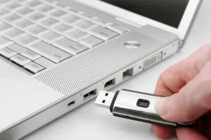 Як відновити флешку transcend (відновити флешка transcend відновлення ремонт програма утиліта Трансенд відновлюватися) Як відновити флешку transcend