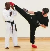 Кікбоксер проти каратиста, kickboxing life
