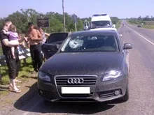 Цегла, що випав з - камаза, вбив дівчину (відео) (цегла) Цегла, що випав з - камаза, вбив дівчину (відео)