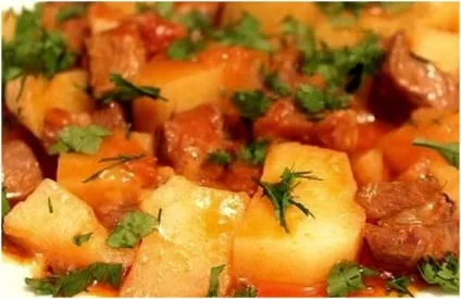Картопля з тушонкою в мультиварці Редмонд (картопля) Картопля з тушонкою в мультиварці Редмонд