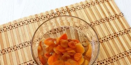 Компот з кураги (простий, з чорносливом, з родзинками) рецепти (компот з кураги рецепт) Компот з кураги (простий, з чорносливом, з родзинками) рецепти