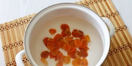 Компот з кураги (простий, з чорносливом, з родзинками) рецепти (родзинками) Компот з кураги (простий, з чорносливом, з родзинками) рецепти
