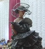 Костюм для дефіле з нетрадиційних матеріалів (костюм) Костюм для дефіле з нетрадиційних матеріалів