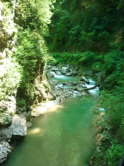 Краси Гуамское ущелини