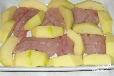 Куряче філе з яблуками - покроковий рецепт з фото на (рецепти) Куряче філе з яблуками - покроковий рецепт з фото на
