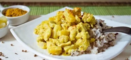 Курка каррі по-індійськи і по-тайськи з рисом, ананасом, бананом - рецепти з вершками і кокосовим (каррі) Курка каррі по-індійськи і по-тайськи з рисом, ананасом, бананом - рецепти з вершками і кокосовим
