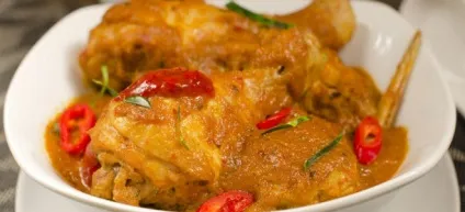 Курка каррі по-індійськи і по-тайськи з рисом, ананасом, бананом - рецепти з вершками і кокосовим (каррі) Курка каррі по-індійськи і по-тайськи з рисом, ананасом, бананом - рецепти з вершками і кокосовим